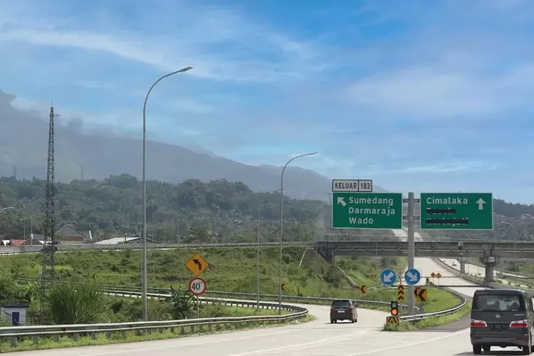 Jarak tempuh 1 jam dari Bandung ke kertajati Melalui tol Cisumdawu