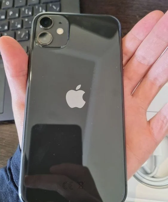 Iphone 11 Hitam Simbol Keklasikan Dan Keunggulan Teknologi Yang Diberikan Oleh Apple Sumedang 6987