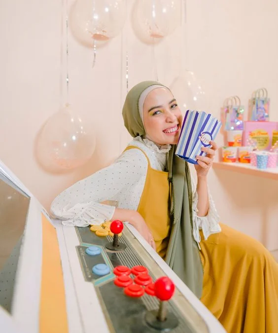 Tampil Manis dengan Jilbab Pastel! Rekomendasi Warna Jilbab Cocok Dengan Baju Warna Mustard