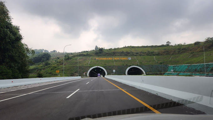 Apa Singkatan Tol Cisumdawu Yuk Intip Pesona Twin Tunnel Meter