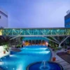 Hotel Murah di Bekasi Ini Punya Kolam Renang yang Menakjubkan! Yuk Intip