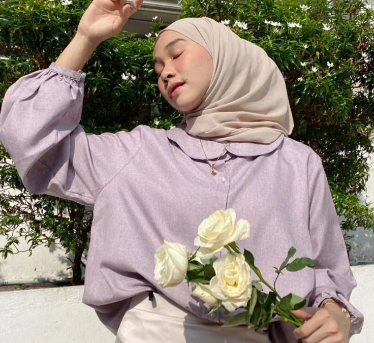 Jilbab yang Cocok dengan Baju Warna Lilac Apa Ya? Inilah 10 Idenya!