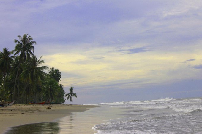 Pantai Sumedang Tapi Bukan di Sumedang, Katanya Lebih Bagus Dari Pantai Kuta Bali