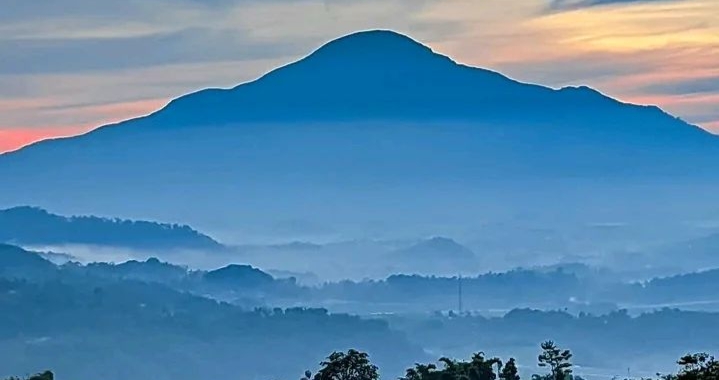 Legenda dan Mitos Gunung Tampomas Sumedang, Ternyata Dulu Namanya Gunung Gede
