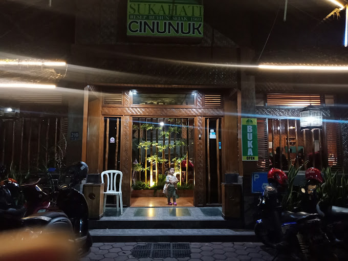 Makan Enak Sama Ayang di Rumah Makan Terenak di Bandung, Dekat Exit Tol Cisumdawu