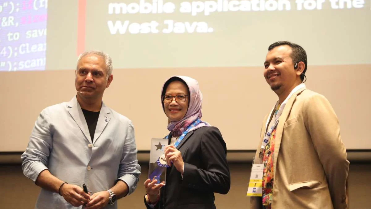 Jawa Barat Terima Penghargaan Bergengsi Recognition of Excellence Terkait program Jabar Coding Camp, Ekosistem Data Jabar, dan Sapawarga