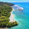 Pantai Pangandaran, Yakin Nih Gak Mau Kesini! Menggoda Banget Loh Ini Laut Birunya!