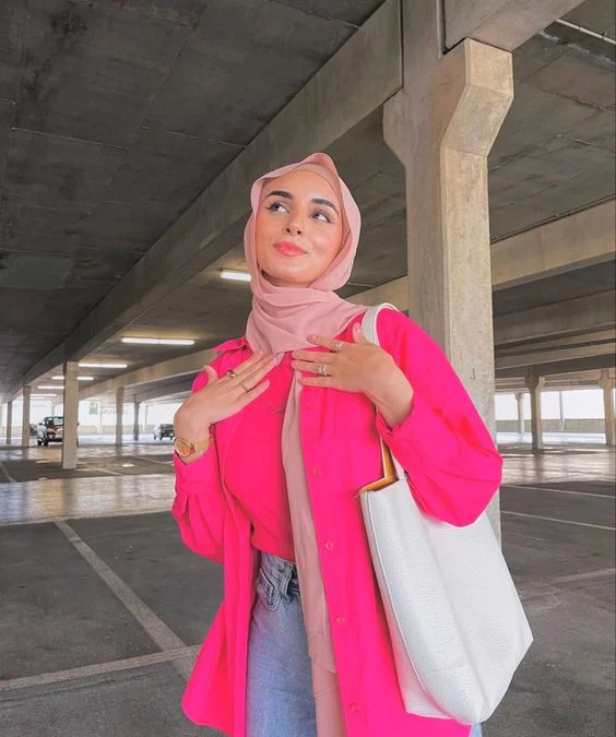 Baju Fuschia Cocok Dengan Warna Jilbab Bermacam-Macam Warna