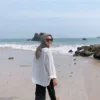 OOTD Hijab ke Pantai, Yuk Tampil Cantip Anti Gerah!
