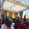 SEMARAK: Warga ikut serta dalam kegiatan Senam Massal Simpati, yang dilaksanakan di Geotheatre Rancakalong, Kabupaten Sumedang.(istimewa)