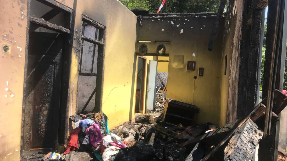 NAAS: Beberapa pondasi rumah yang hangus tebakar pasca peristiwa kebakaran rumah.