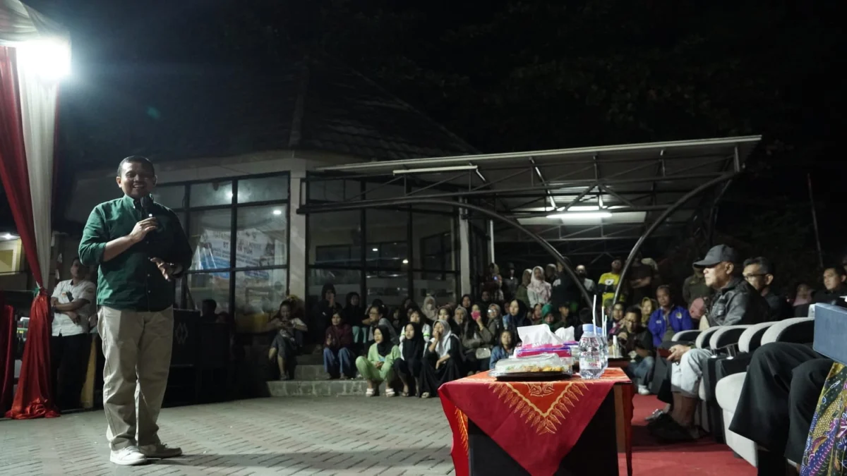 Puncak Rangkaian Peringatan HUT RI ke-78 Tingkat Kecamatan Sumedang Utara Tahun 2023 di Alun-alun Tegalkalong, Selasa Malam (22/8).