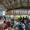 Dapur Sarumpun: Memadukan Citarasa dan Kenangan di Tengah Soreang, Bandung