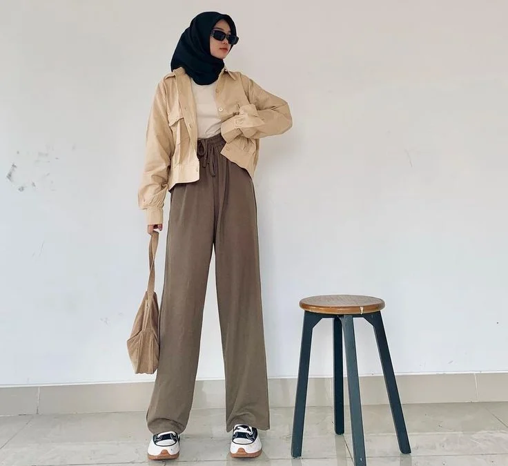 Ide Warna Hijab Yang Cocok Dengan Baju Warna Coksu, Agar Penampilan Kamu Lebih Menarik