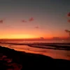 Jembatan Merah Pangandaran Penghubung Pantai-Pantai Best View Melihat Sunset di Pangandaran