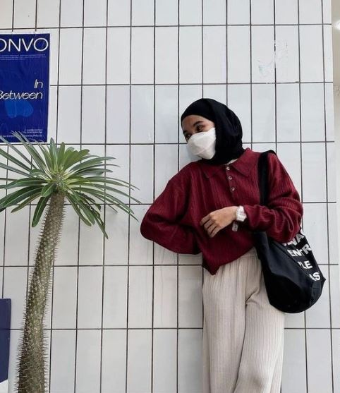OOTD Gen Z! 15 Warna Jilbab ini Cocok Dengan Baju Warna Maroon
