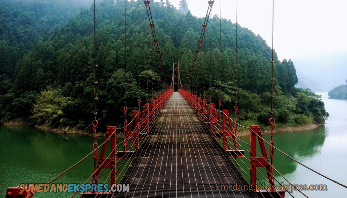 Inilah 3 Jembatan Terapung di Jepang Paling Banyak Diminati Oleh Wisatawan Dunia