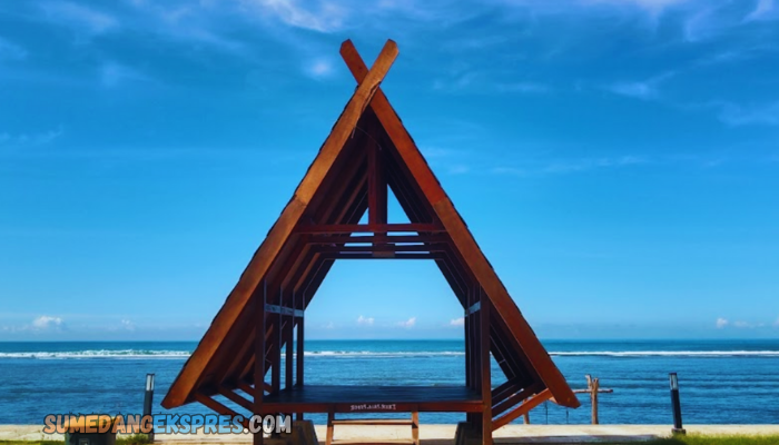 Daftar Pantai Selatan Jawa Barat, Tidak Kalah Indah Dari Pantai Parangtritis Lho, Penasaran? Yuk Simak Artikel Ini!