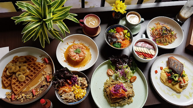 10 Tempat Kuliner Vegetarian di Bandung: Menu Lezat Ini Cocok untuk Para Vegetarian!