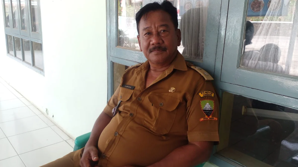 HARAPAN: Ketua DPK Apdesi Kecamatan Cimalaka, Sumpena BA., saat memberikan tanggapan kepada Sumeks terkait insiden di Desa Cimalaka.(Istimewa)