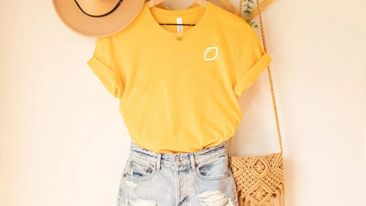 Baju warna Lemon Cocok dengan Celana Warna Apa Ya? Sini!