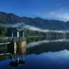 Tenang dan Seru, Sensasi Memancing di Danau Lembang
