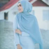 Jilbab Biru Langit Cocok dengan Baju Warna Apa Ya? Yuk Liat 9 Ide-nya!