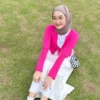 10 Warna Jilbab yang Cocok dengan Baju Warna Fuchsia, Warna Fuschia Kekinian Bikin Kulit Cerah!