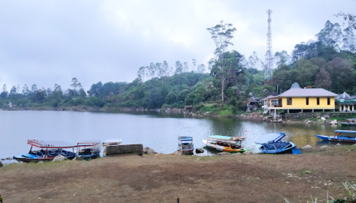 3 Danau Populer Bandung, Cocok untuk Liburan Sama Keluarga. Banyak Tempat Rekreasi lho, Yuk Kepoin Lokasinya!