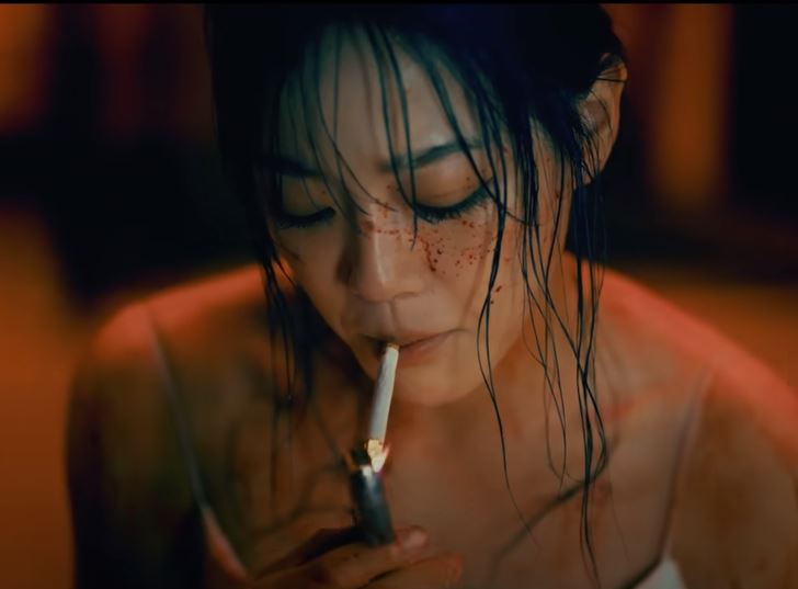 Lirik Lagu Top Or Cliff - Kim Sejeong dan Terjemahan Viral di Tiktok dan Bikin Candu