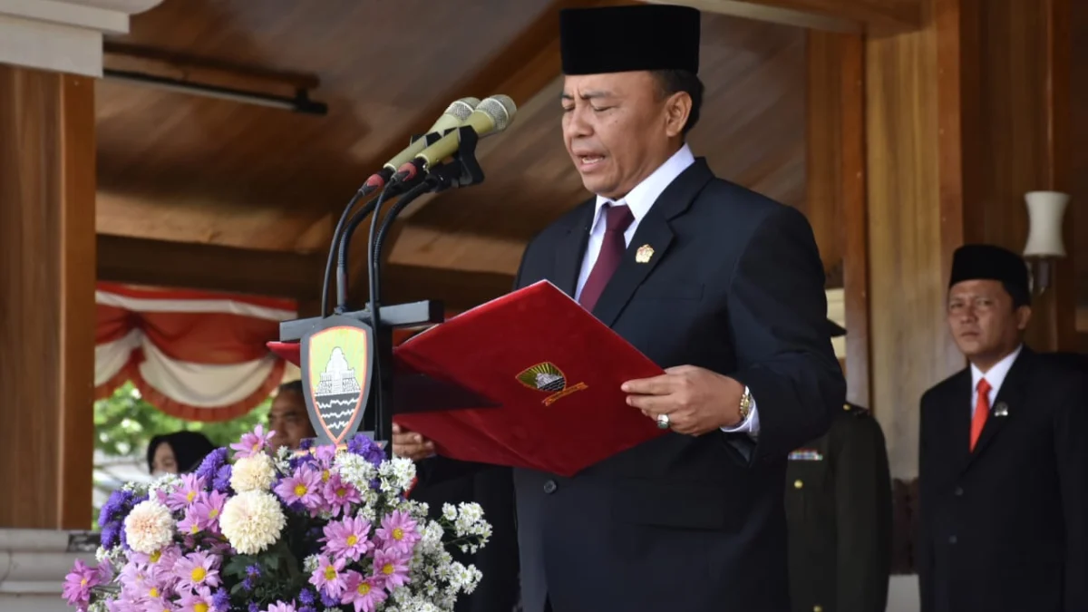 DISKUSI: Pj. Bupati Sumedang Herman Suryatman melaksanakan sharing season dengan Kepala Badan Litbang Kementerian Dalam Negeri Yusharto Huntoyungo di Jakarta, baru-baru ini.