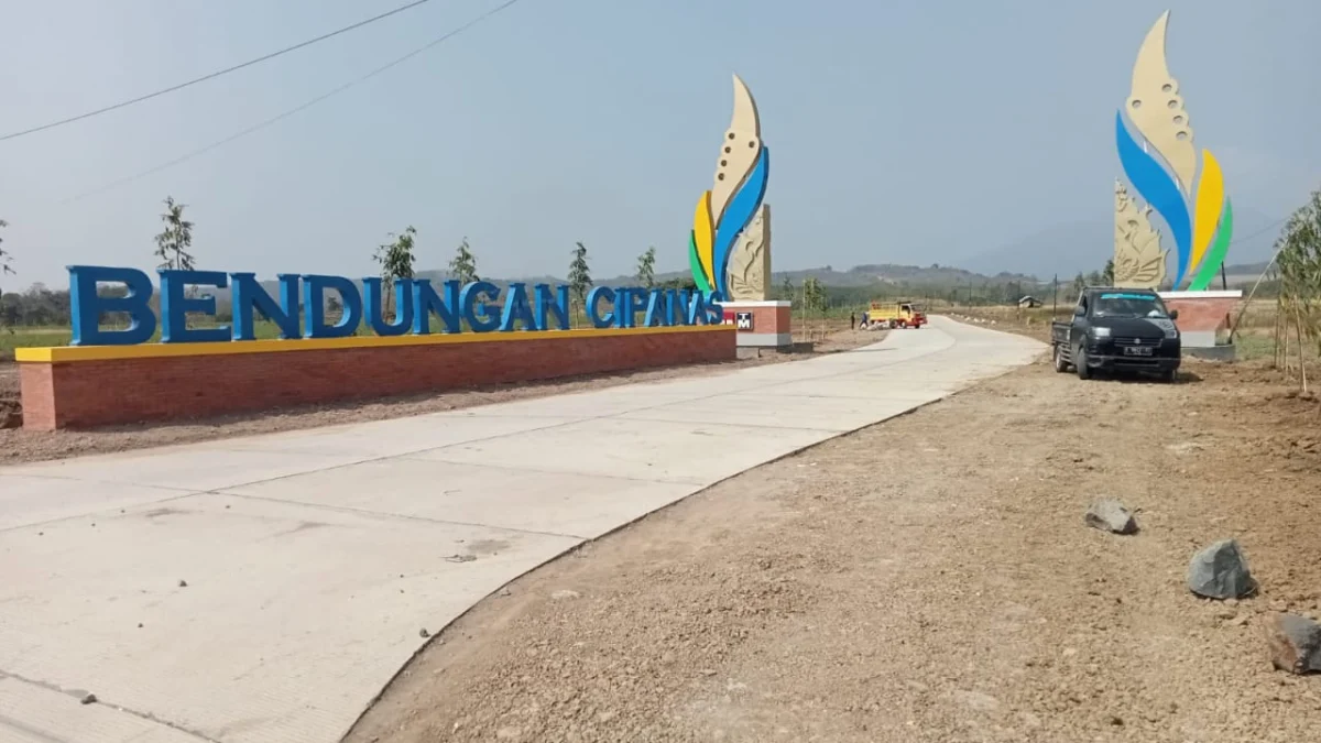 ISTIMEWA BENDUNGAN CIPANAS: Salah satu Gerbang menuju Bendungan Cipanas di Desa Cibuluh Kecamatan Ujungjaya