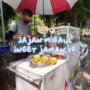 Sudirman, Penjual Mie Sakura di Bandung yang Viral Lewat TikTok