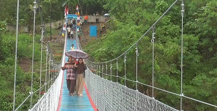 Jembatan Pemersatu, Jembatan Menyatukan Dua Desa di Sumedang Sangat Penting Dalam Menyambungkan Akses Dua Desa Itu