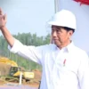 Presiden Jokowi Tinjau Pembangunan IKN