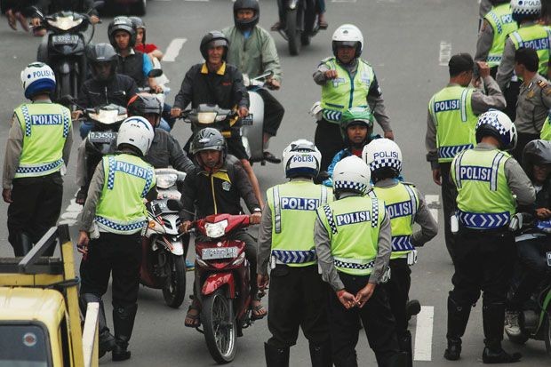 Orang-orang di Sumedang Sering Menghindari Tilang Polisi: Sebuah Risiko yang Berbahaya
