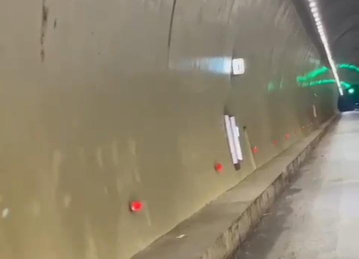 Meski Retak, CKJT Klaim Twin Tunnel Tol Cisumdawu Aman Dilalui Pemobil