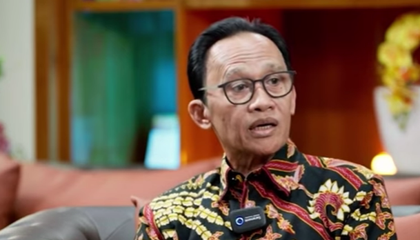 Ridwan Mansyur Resmi Jadi Hakim MK, Mengucapkan Sumpah di Hadapan Presiden Jokowi