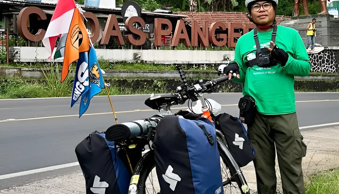 Cak Irul Kayuh Sepeda 1.000 KM Melintasi Jalur Daendels Sumedang dan Anyer Panarukan