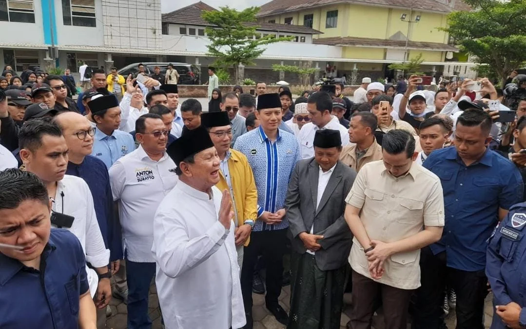 Prabowo Subianto Bersama Ridwan Kamil Berkunjung ke Miftahul Huda, Uu Ruzhanul Ulum: Sebagai Politisi Dirinya Siap Berbeda