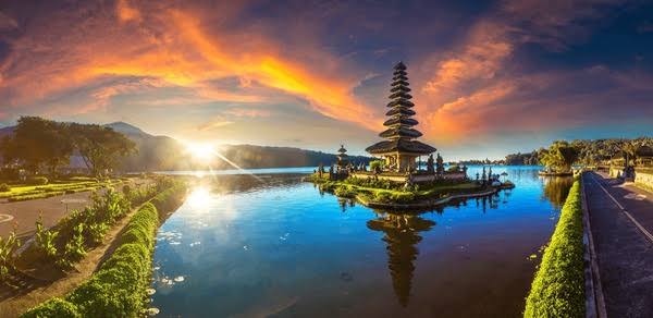 Tempat Favorit Liburan Orang Indonesia