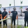 Aksi Tanam Bakau Pemprov Jabar di Pelabuhan Kabupaten Bekasi