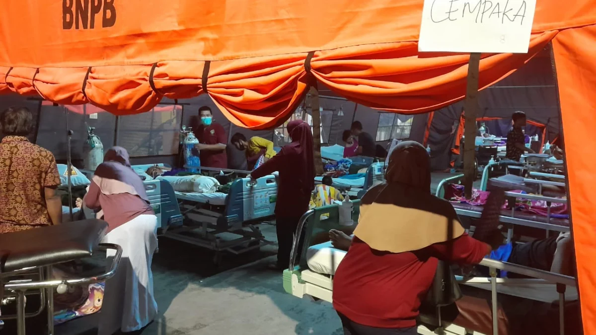 Rombongan Pasien RSUD Sumedang Kembali Turun ke Tenda Darurat, Gara-Gara Gempa Susulan