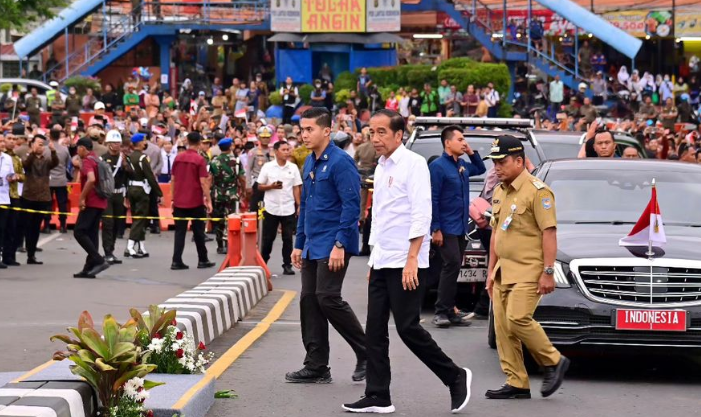 Jokowi Berseru Hampir Seluruh Kota di Jawa Terkena Kemacetan! Alasannya Bikin Merinding!