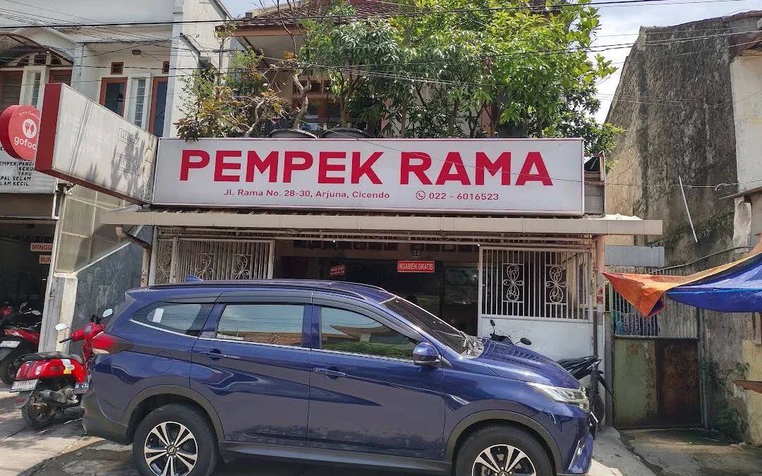 Nikmati Sensasi Kuliner Terbaik di Bandung Pempek Rama Tempat Legendaris dengan Kelezatan Sejak 1988