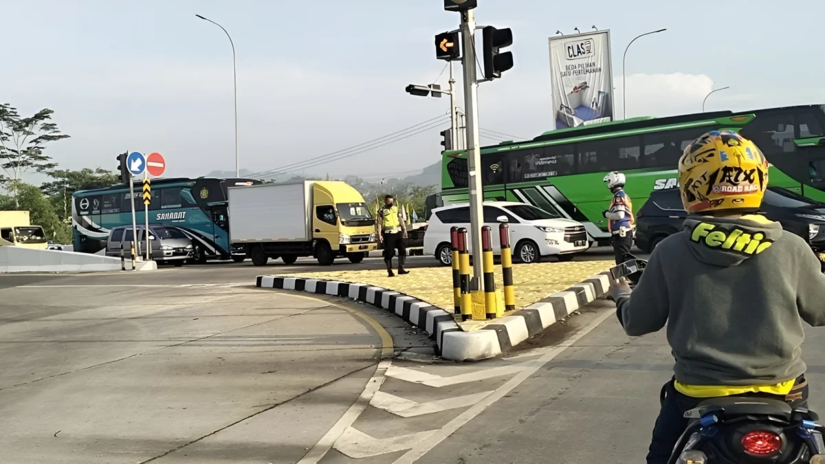 Breaking News Kunjungan Kerja Menteri Pertanian dan Menteri Pertahanan di Sumedang: Macet Total di Jalan Bypass Serma Muchtar