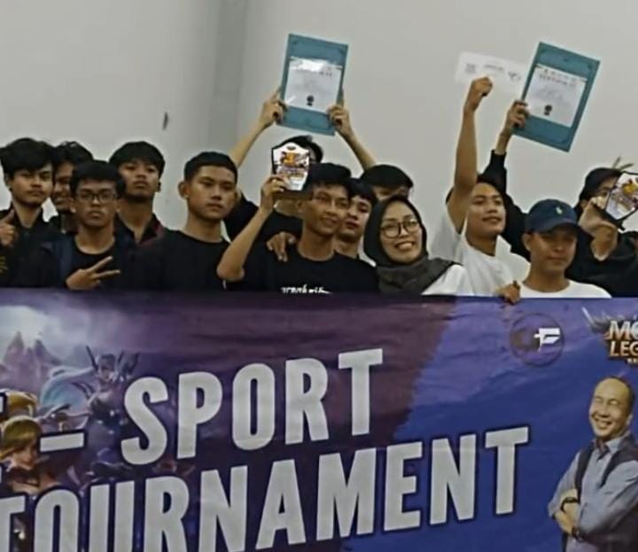 Suksesnya Turnamen e-Sport: Kolaborasi Balad Alam Sajati dan Genius Five di Bale Pabukon Unpad-Jatinangor