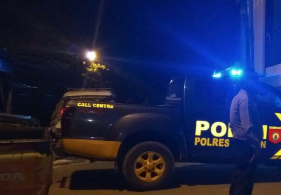 Polsek Wado Polres Sumedang Menjaga Ketertiban dan Keamanan Melalui Kegiatan Patroli Malam