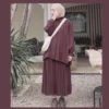 6 Rekomendasi Warna Jilbab Cocok Di Pakai Dengan Baju Coklat Tua, Biar Tau Kasih Hampers Buat Calon Mertua