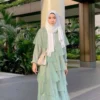 Baju Hijau Botol Cocok dengan Jilbab Warna Apa ? 5 Rekomendasi Warna Hijab